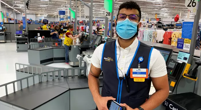 Why a Better Store Associate Experience Means a Great Customer Experience